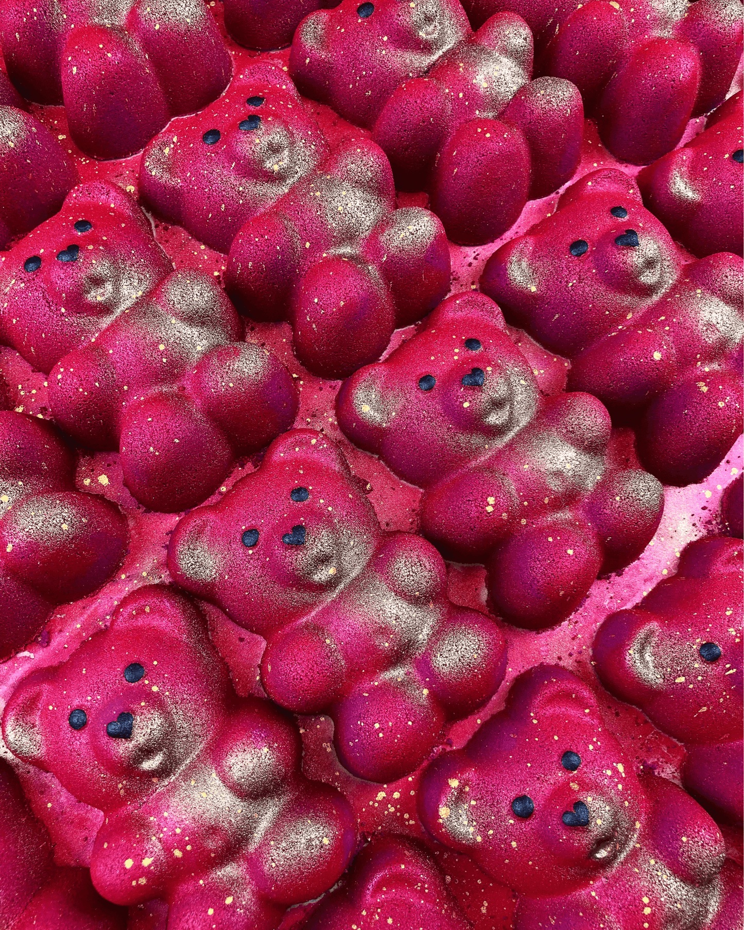 Le petit ours rouge - Alcazia